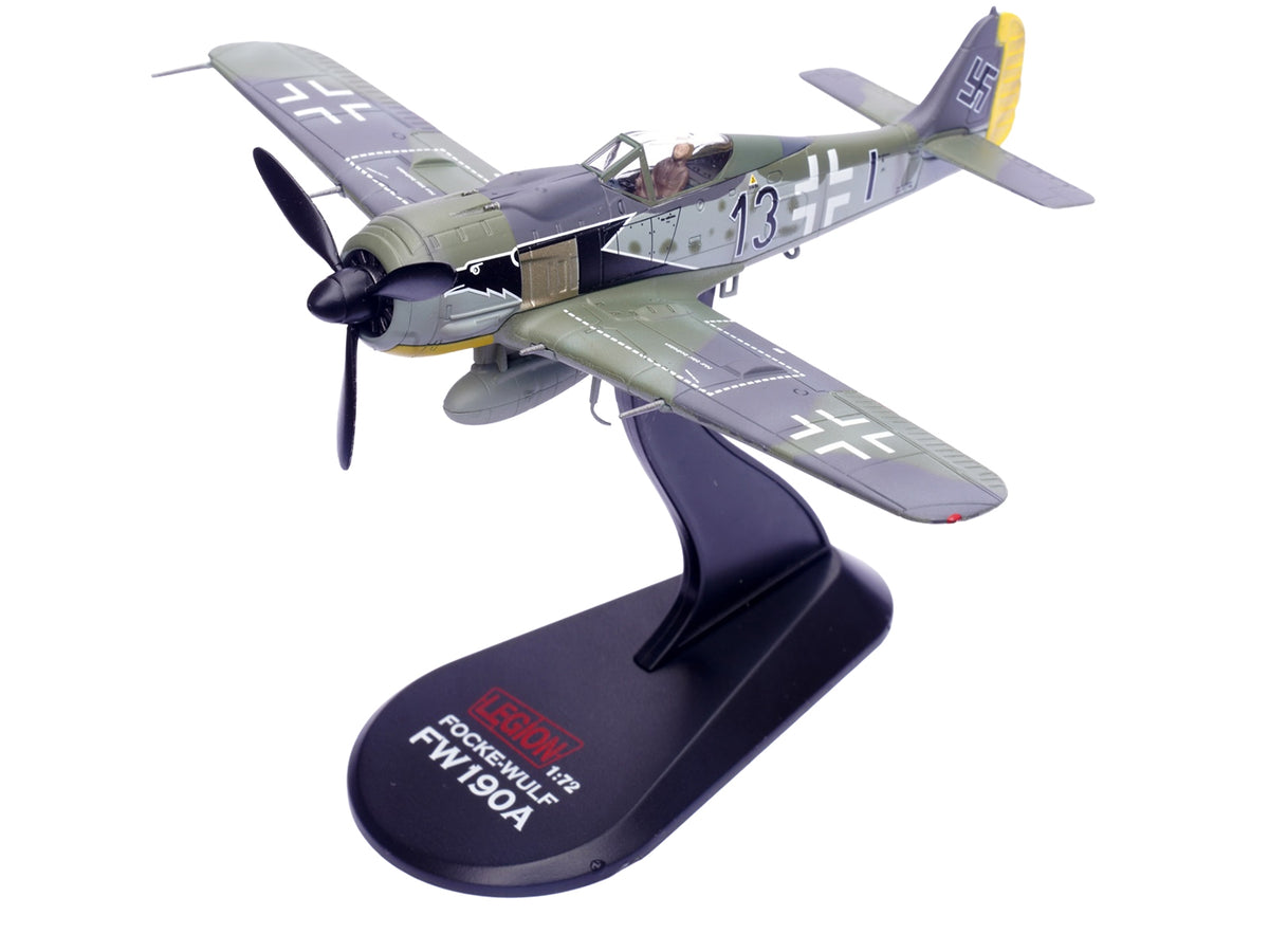 Focke-Wulf Fw 190A Aircraft "Black 13 8./JG 2 Richthofen France" (1943) German Luftwaffe 1/72 Diecast Model Airplane by Legion